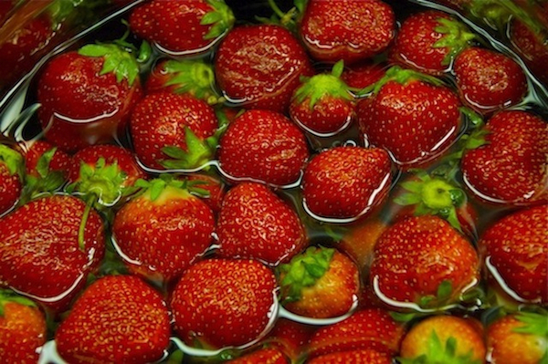 Strawberries Berries600 Everybody’s Talkin’ 7 – 6 (Chatter from Other Bloggers)