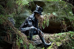 atlas2 opt 300x199 Hugo Weaving in CLOUD ATLAS