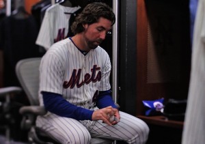 knuck 300x211 R.A. Dickey in KNUCKLEBALL